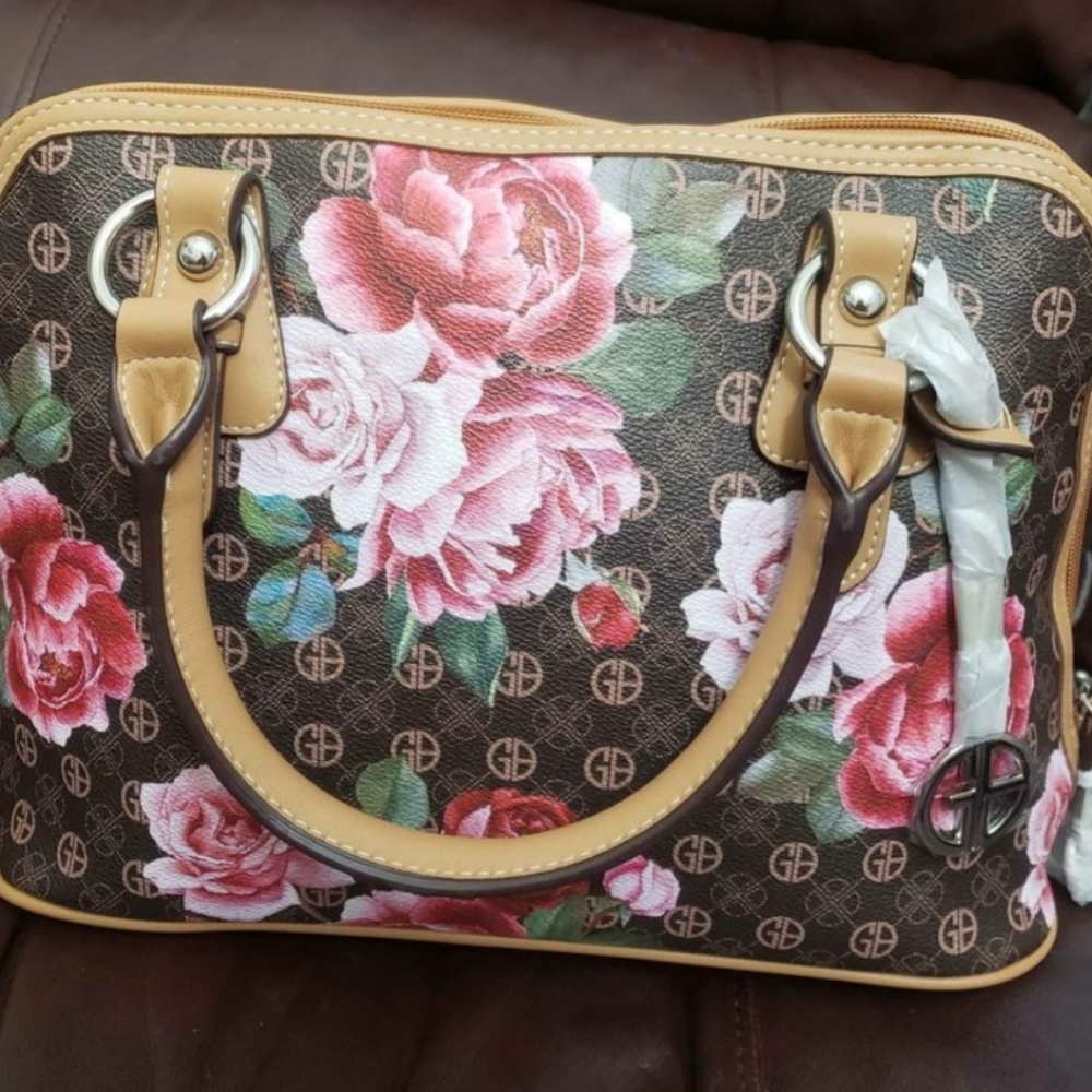 Giani bernini handbag.
